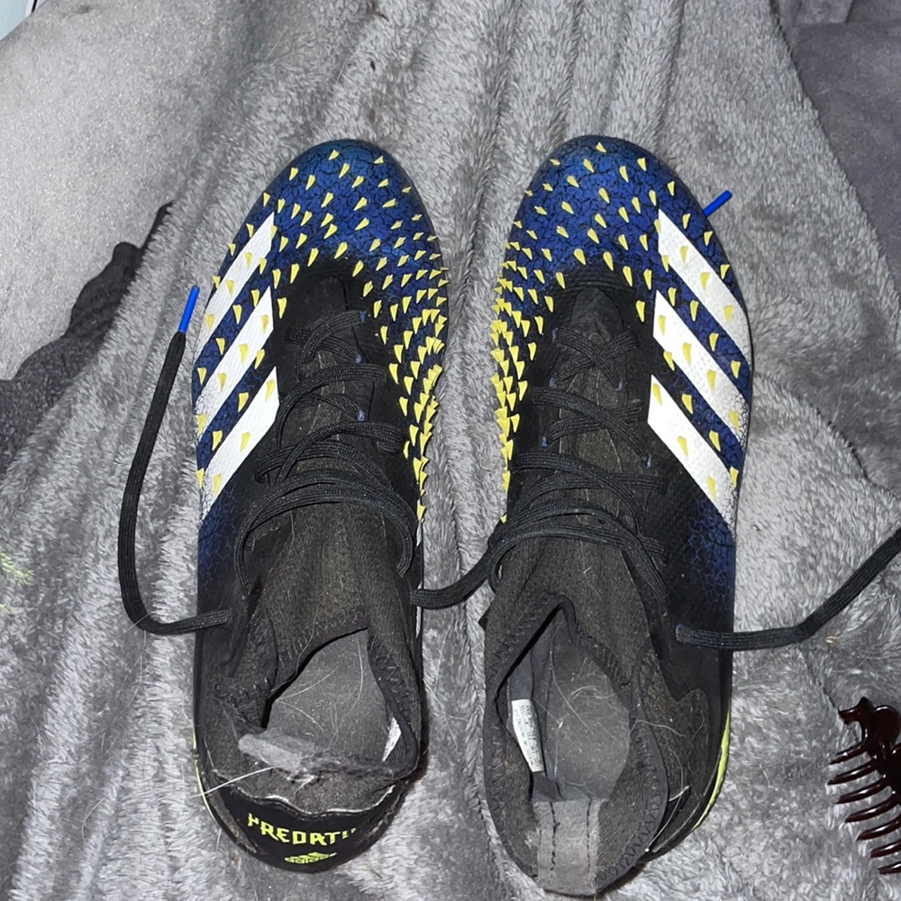 Adidas Predator Soccer Kleats